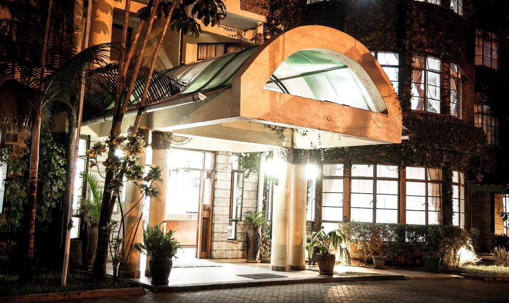 Jumuia Hotel Кисуму Екстериор снимка