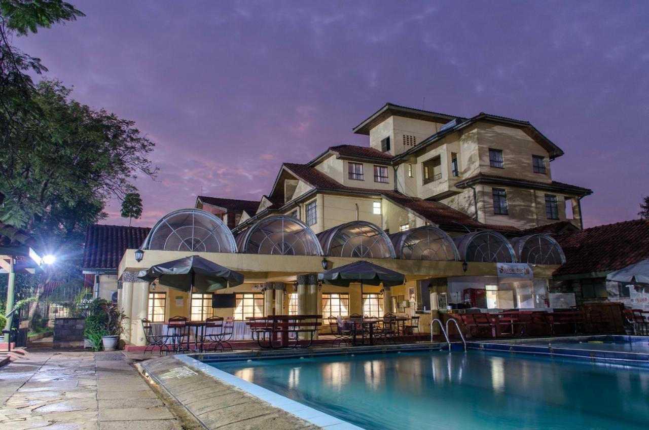 Jumuia Hotel Кисуму Екстериор снимка